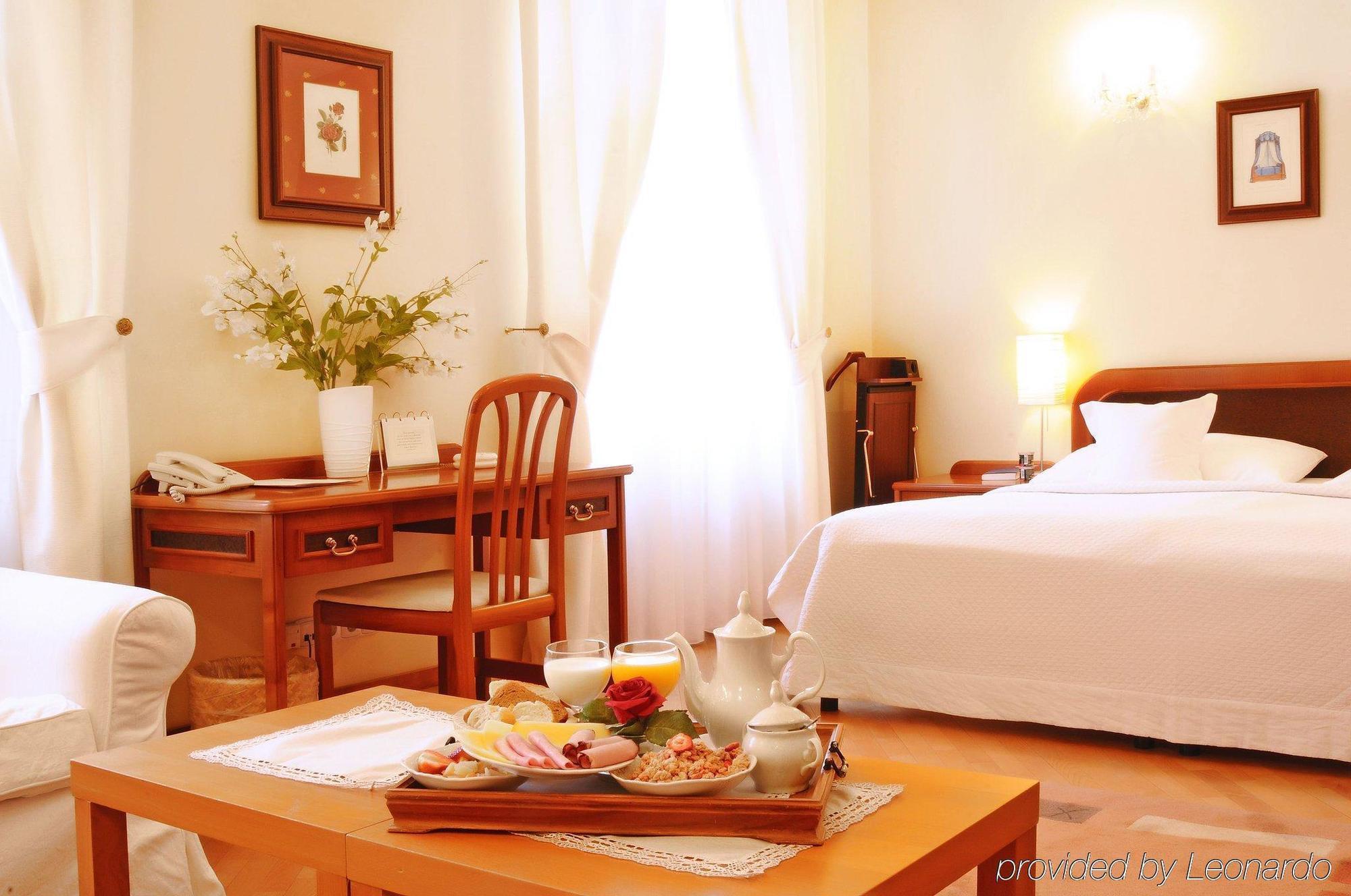 Louren Hotel Prague Bilik gambar