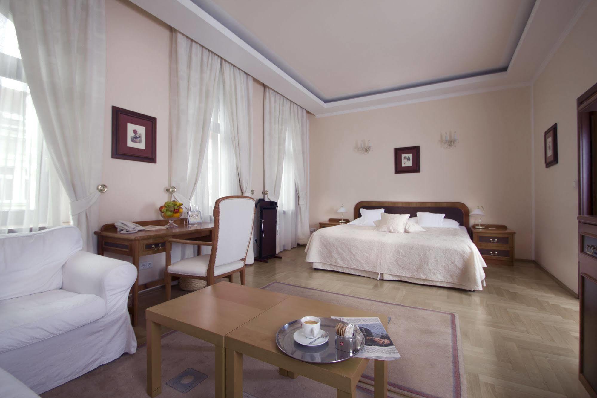 Louren Hotel Prague Luaran gambar