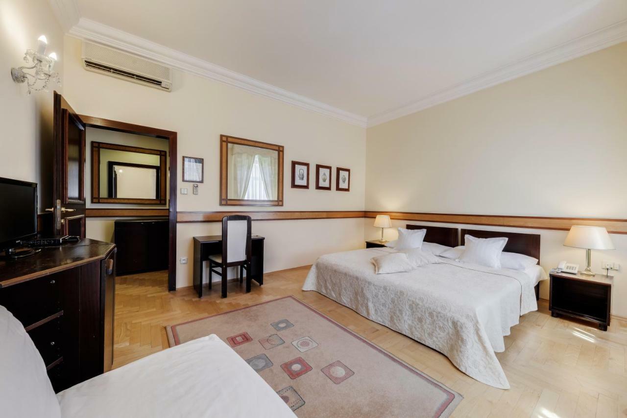 Louren Hotel Prague Luaran gambar
