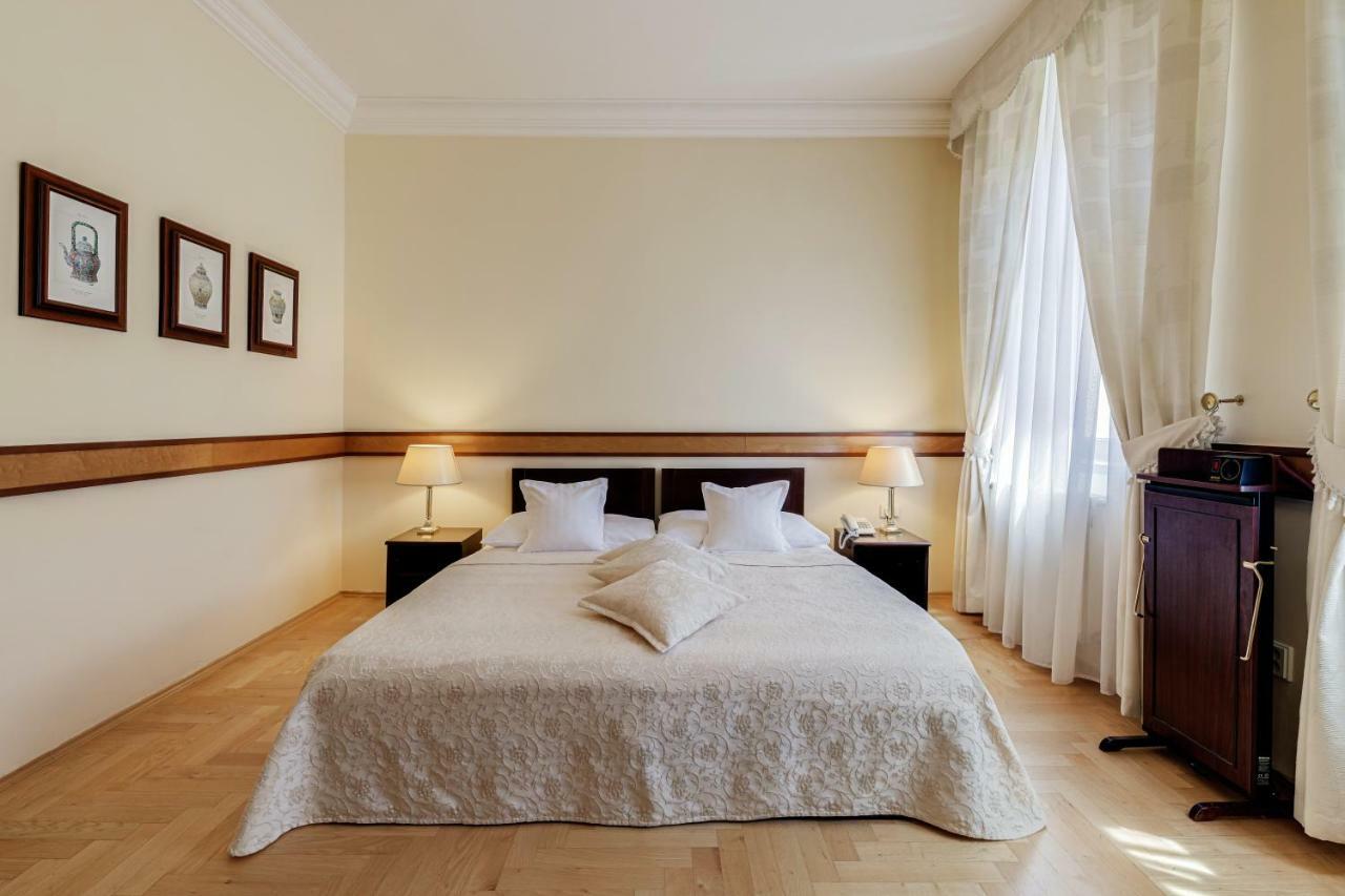 Louren Hotel Prague Luaran gambar